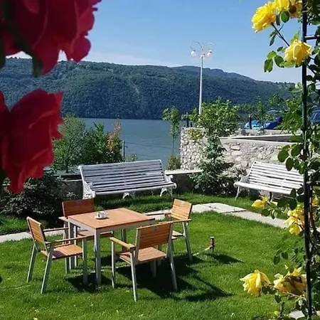 Casa Marina Ieşelniţa
